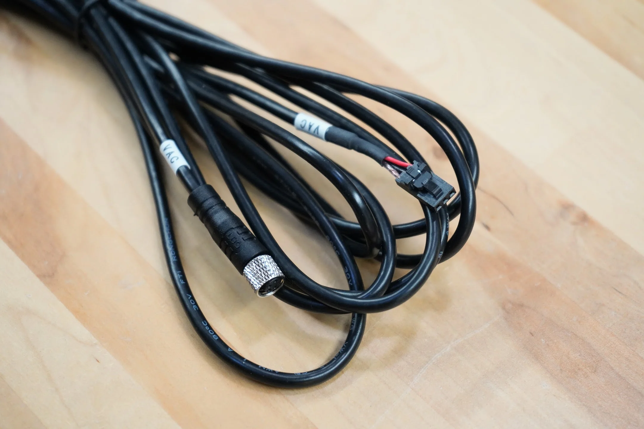 Genesis v1.6+ Vacuum Pump Cable - Image 4